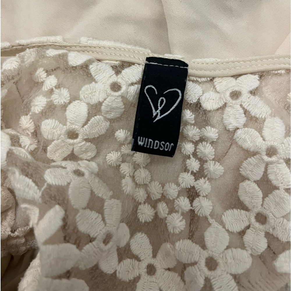 Windsor Dress - Picture 3 of 3